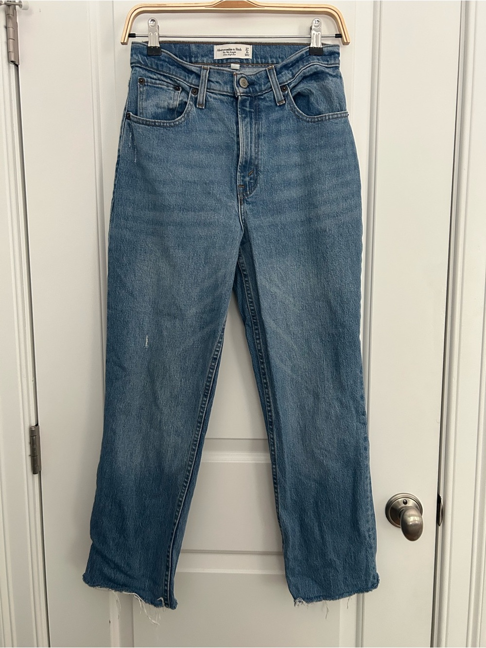 Abercrombie Curve Love 90s Straight Ultra High Rise Jeans